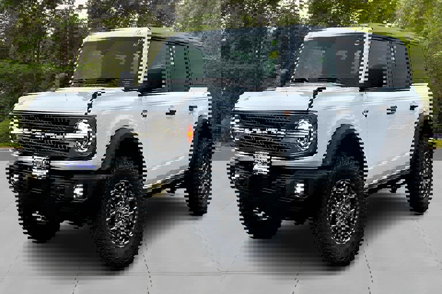 New 2025 Ford Bronco Badlands image 2