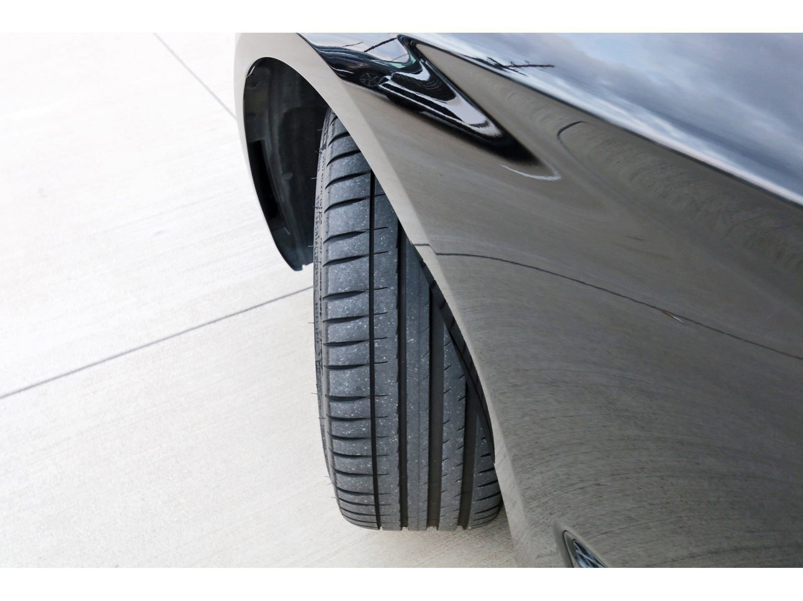 Used 2025 Genesis G70 3.3T Advanced w/ Sport Prestige Package image 32