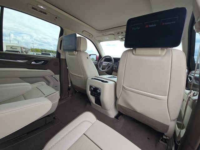 Used 2024 GMC Yukon Denali w/ Denali Reserve Package image 20