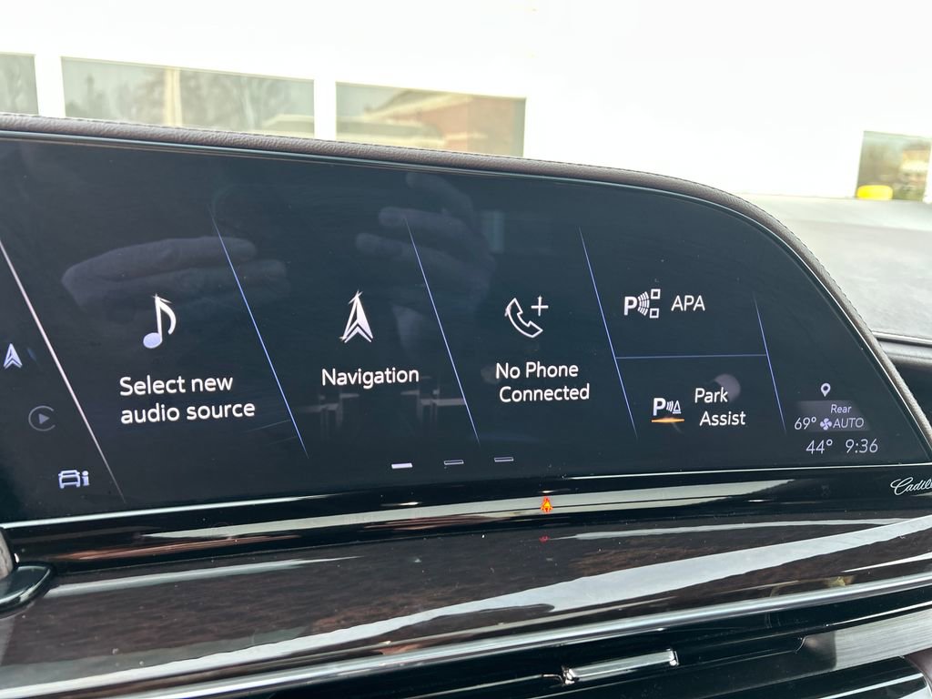 Certified 2023 Cadillac Escalade Sport Platinum w/ LPO, ONYX Package image 36