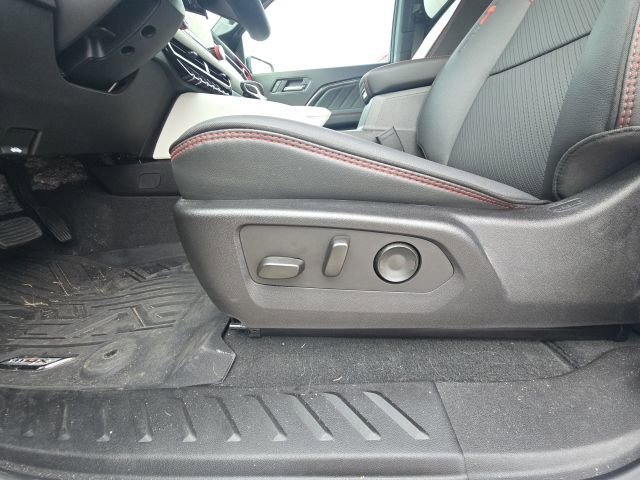 Used 2024 GMC Canyon AT4X image 19