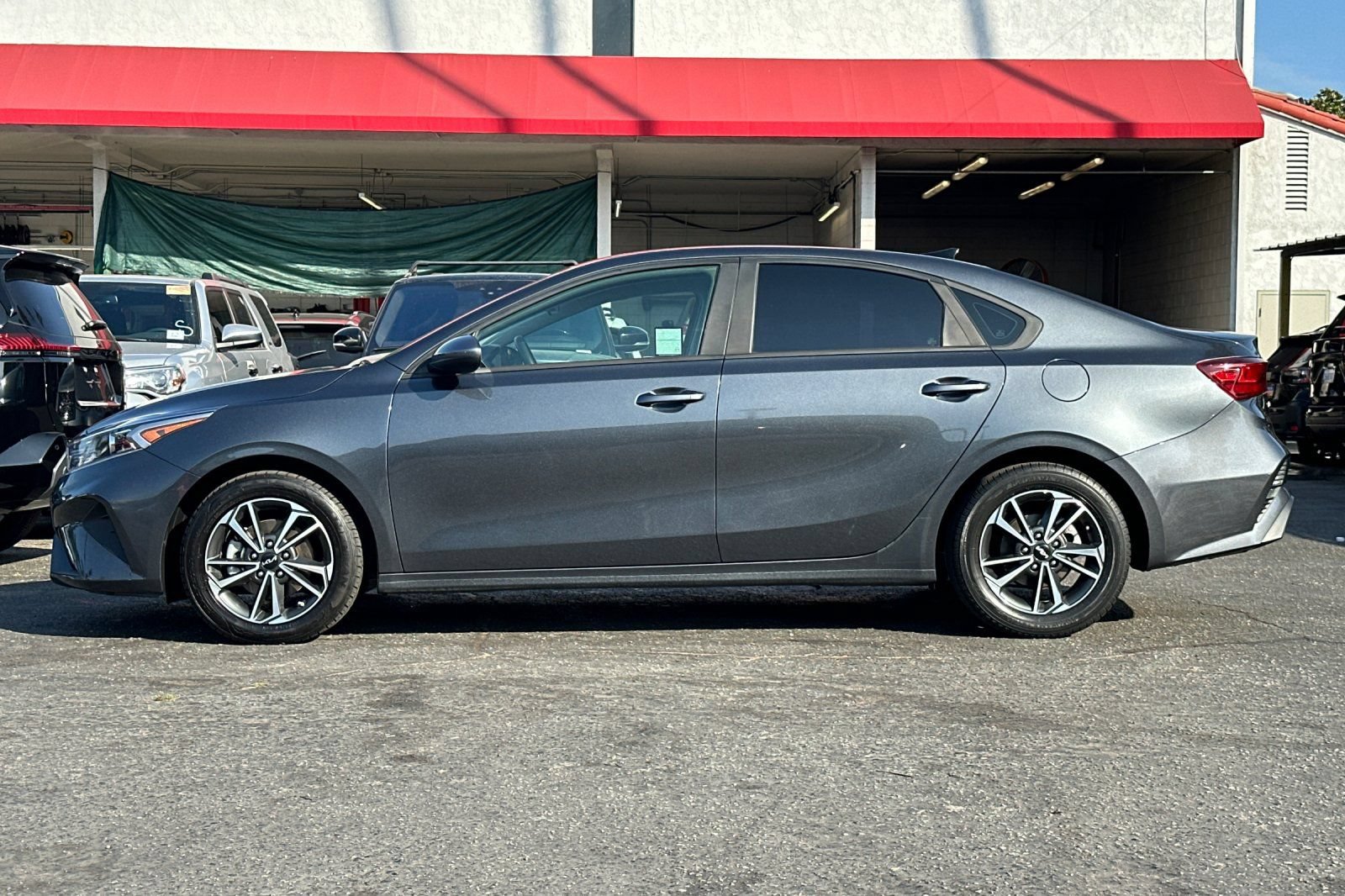 Used 2023 Kia Forte LXS FWD image 7