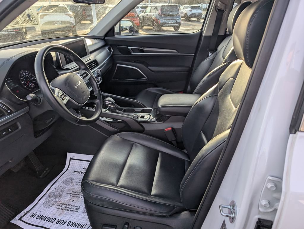 Used 2022 Kia Telluride S image 13