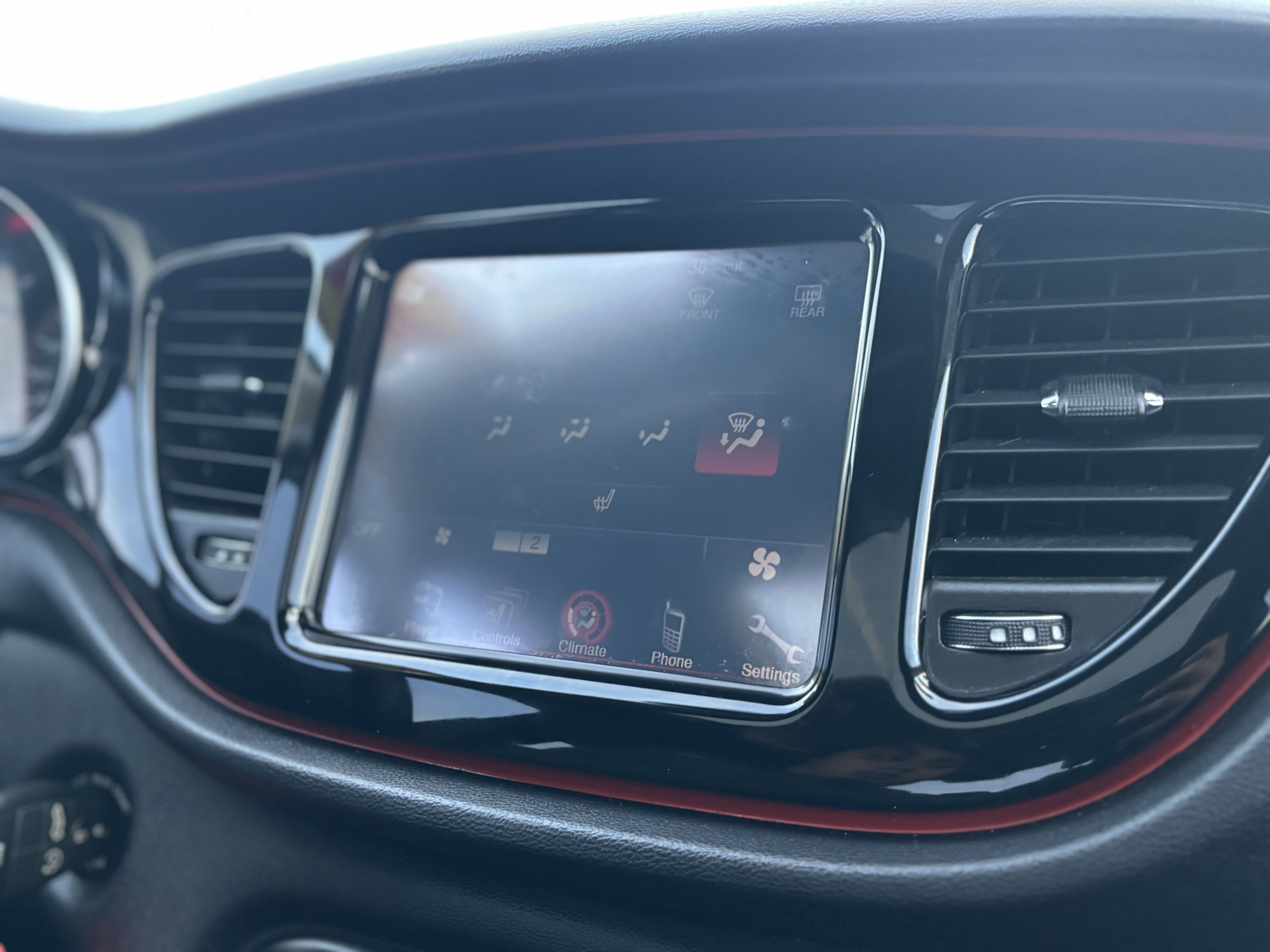 Used 2014 Dodge Dart SXT w/ Sun/Sound Group image 29