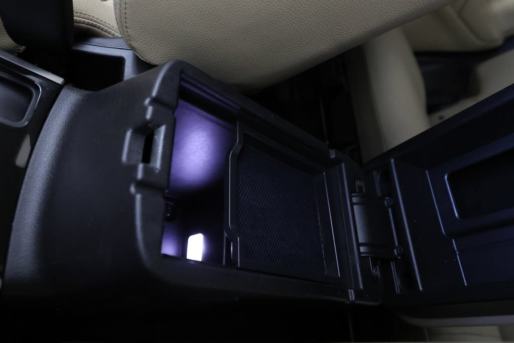 Used 2018 Mitsubishi Outlander SE FWD image 36