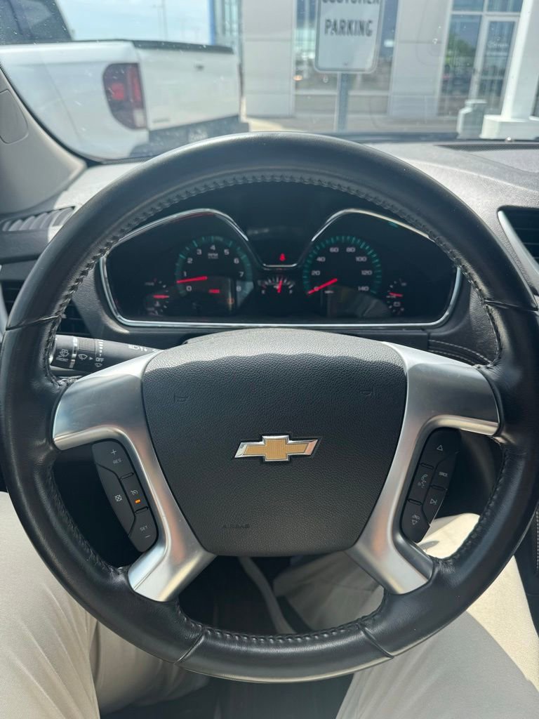 Used 2016 Chevrolet Traverse LT w/ LPO, 'HIT The Road' Package FWD image 12