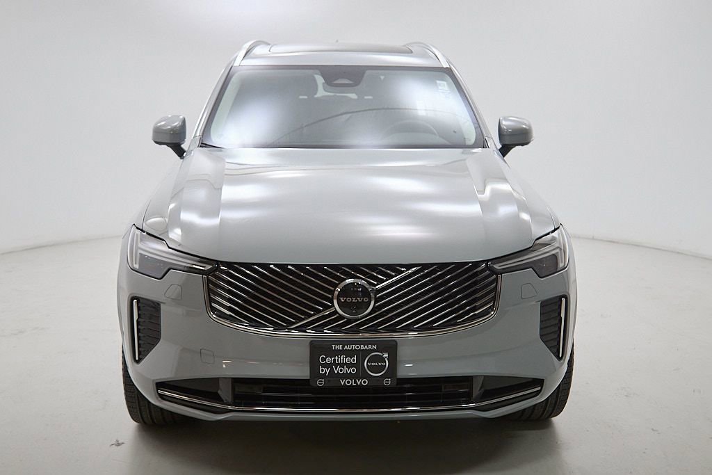 Used 2025 Volvo XC90 B6 Plus image 5