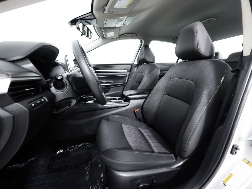 Used 2023 Nissan Altima 2.5 SV FWD image 21