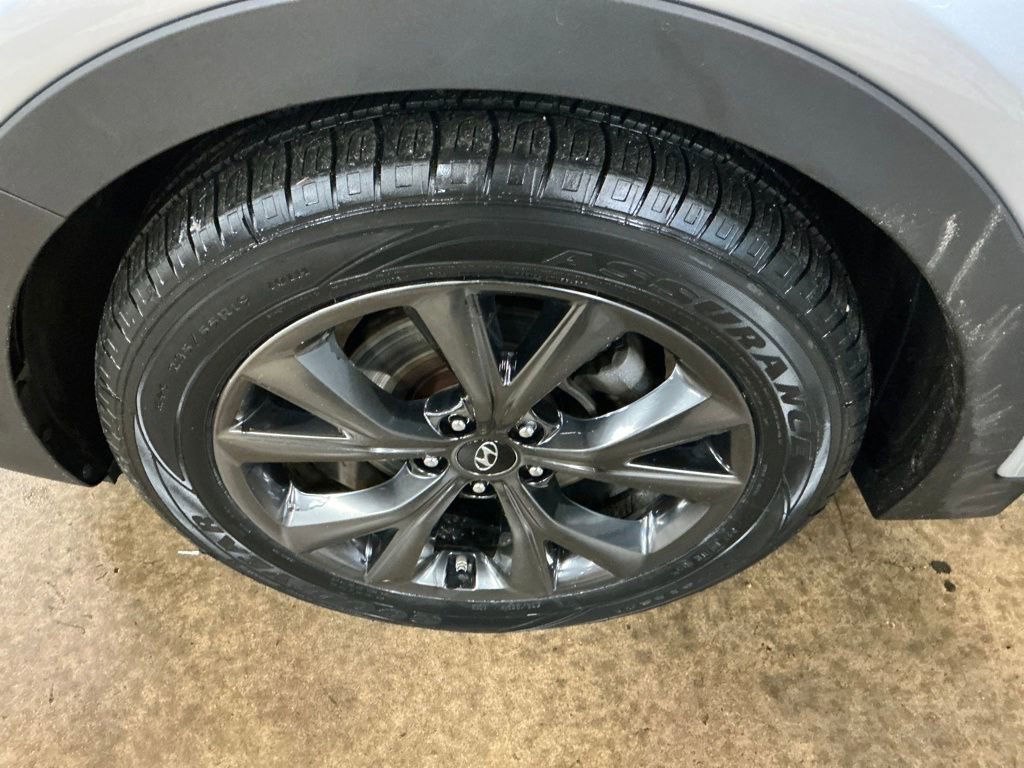 Used 2018 Hyundai Santa Fe Sport w/ Cargo Package image 27