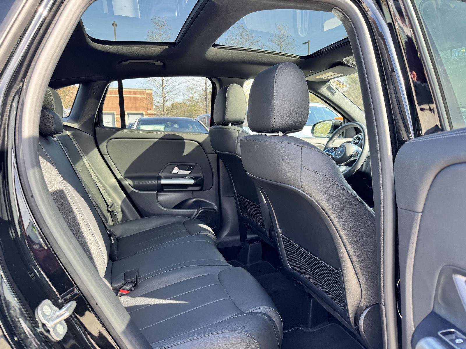 Certified 2025 Mercedes-Benz GLA 250 image 28