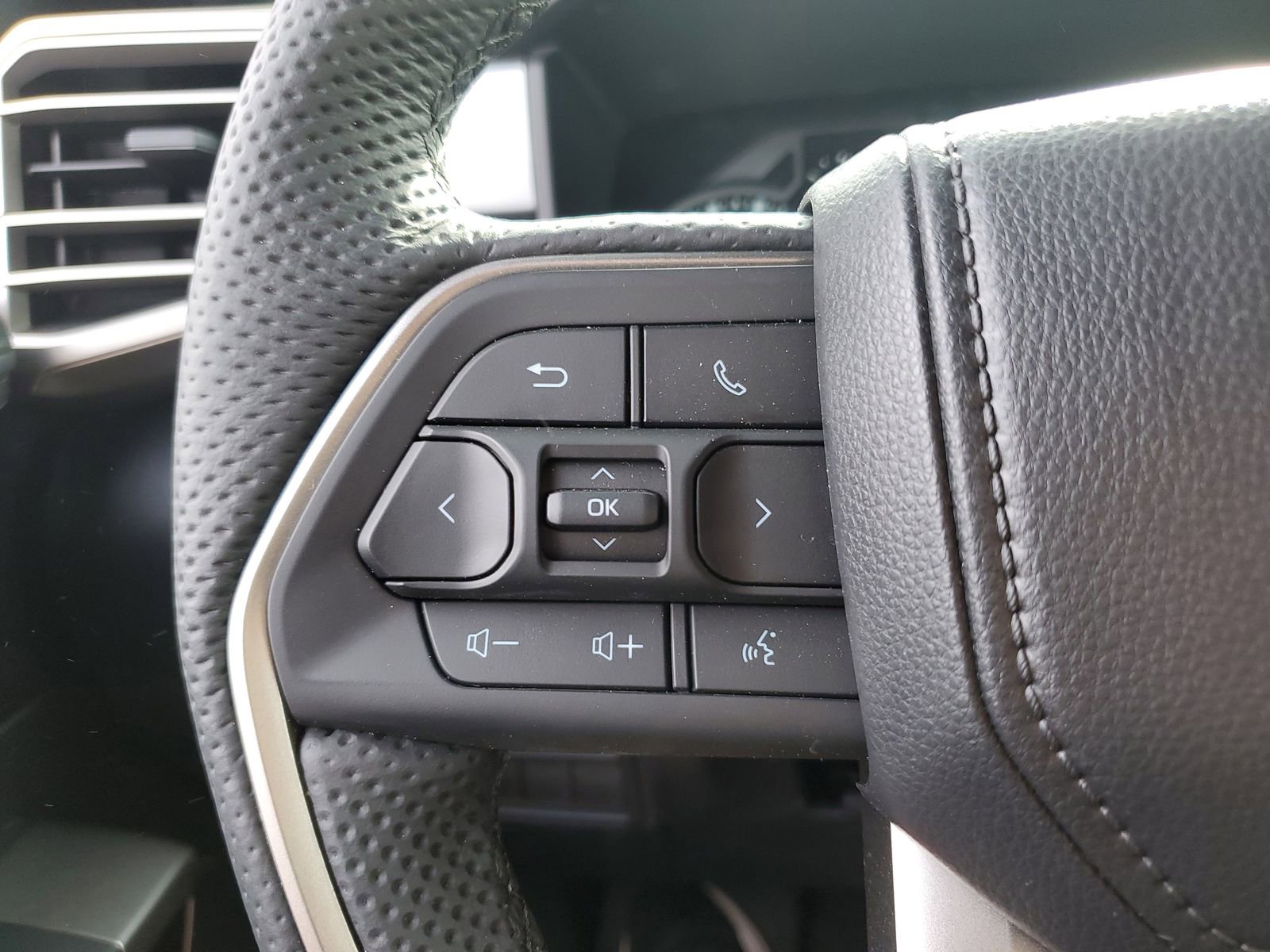 New 2026 Toyota Tundra SR5 AWD/4WD image 20