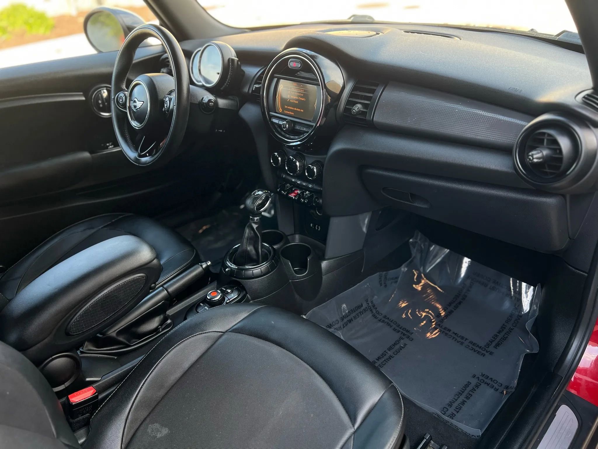 Used 2016 MINI Cooper 2-Door Hardtop image 11