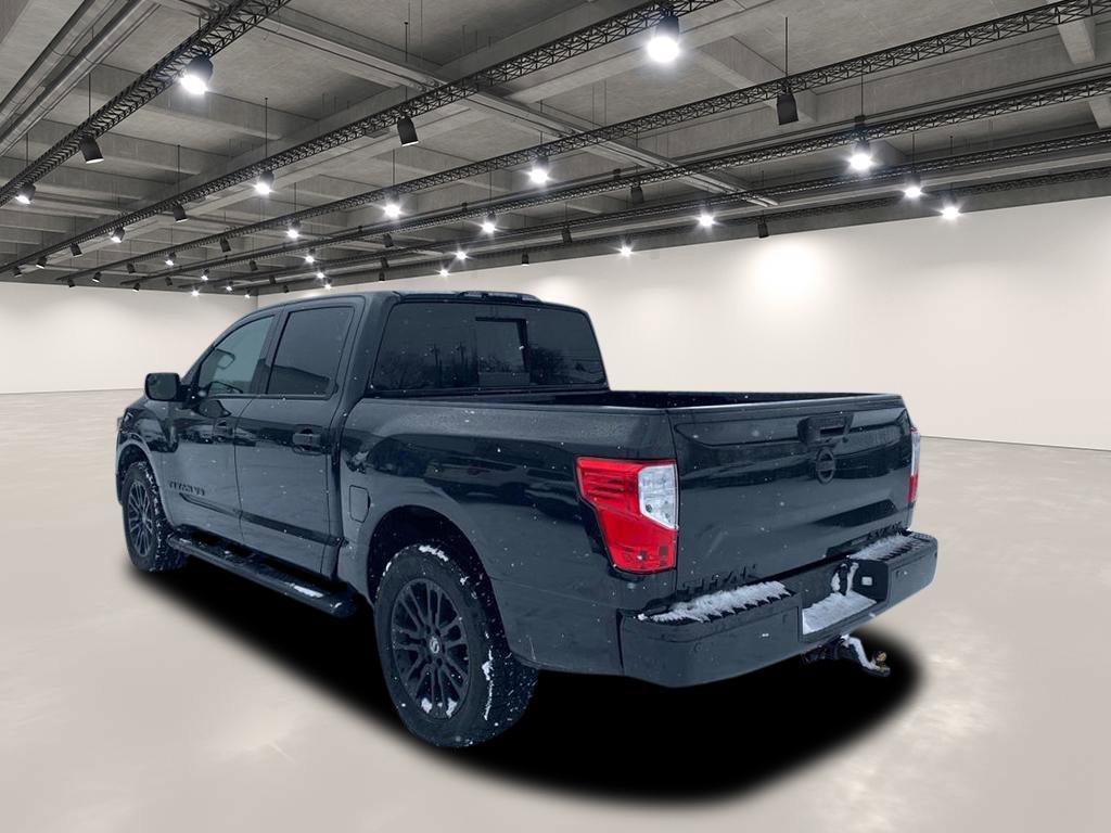 Used 2019 Nissan Titan SV w/ SV Convenience Package image 3