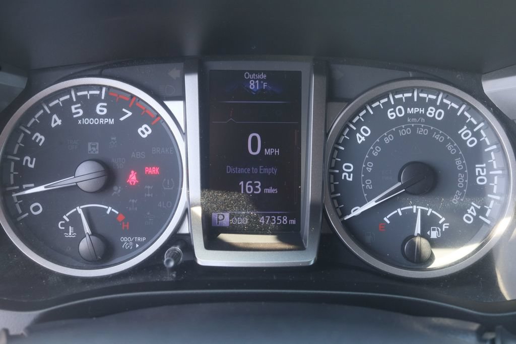 Certified 2021 Toyota Tacoma SR5 AWD/4WD image 34