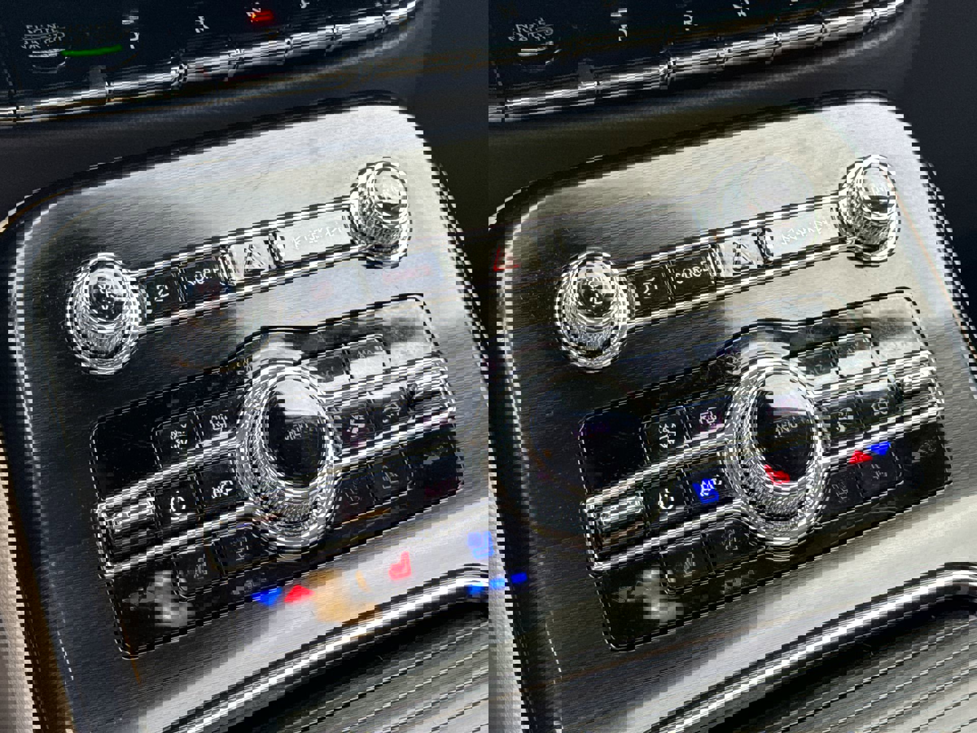 Used 2022 Lincoln Nautilus Reserve w/ Equipment Group 201A image 18