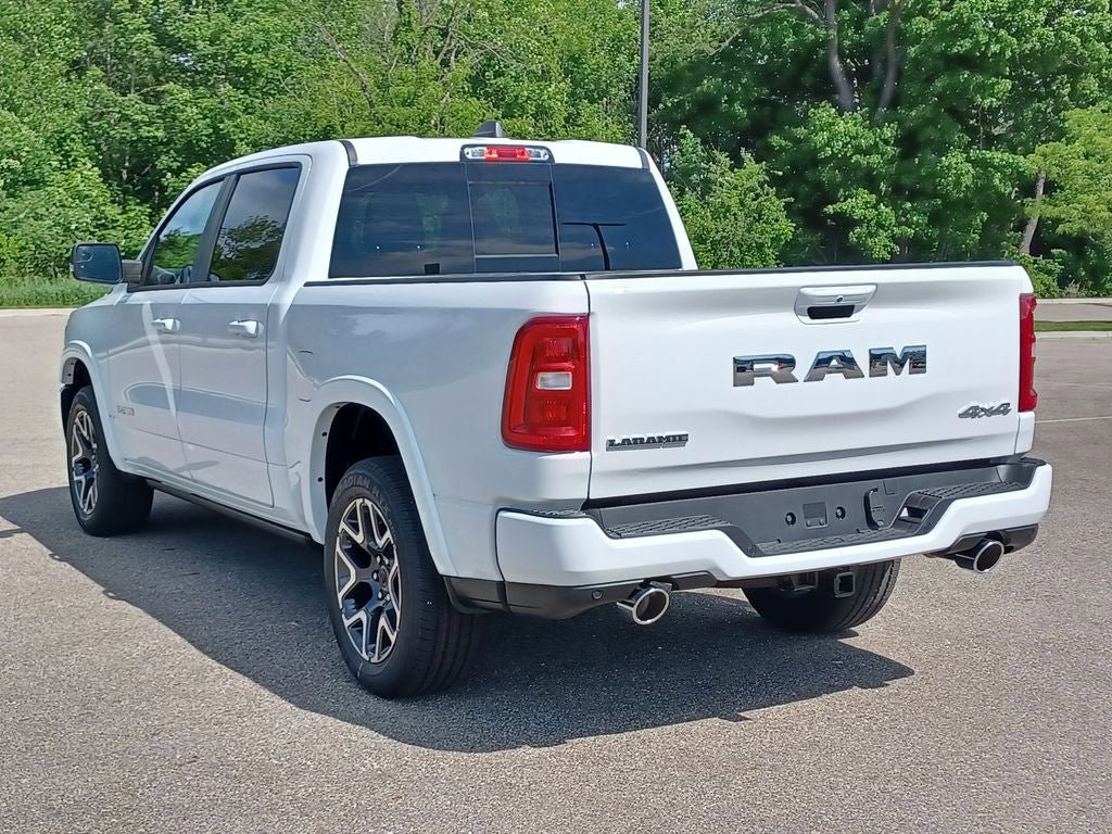 New 2026 RAM 1500 Laramie AWD/4WD image 3