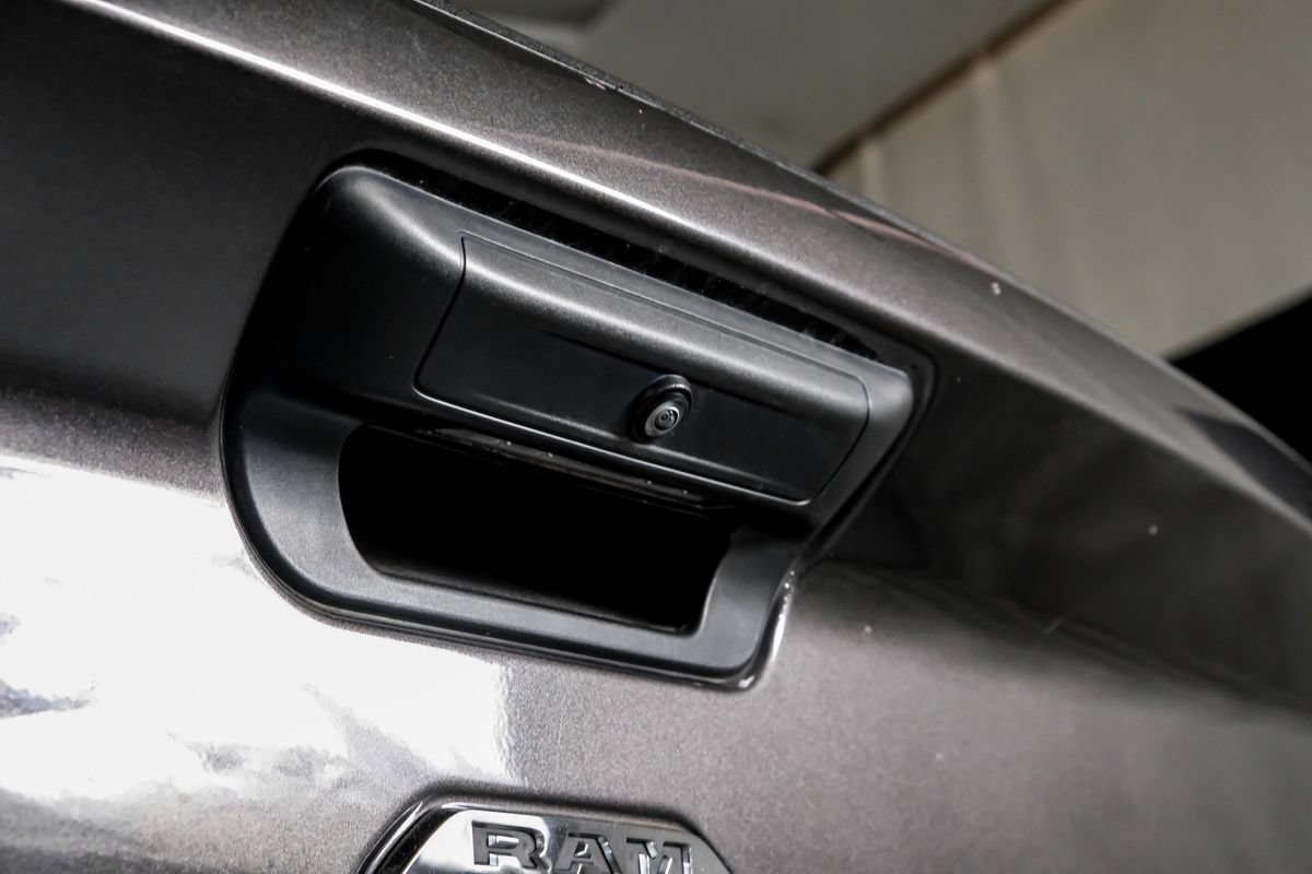 Used 2024 RAM 3500 Tradesman w/ Chrome Appearance Group AWD/4WD image 46