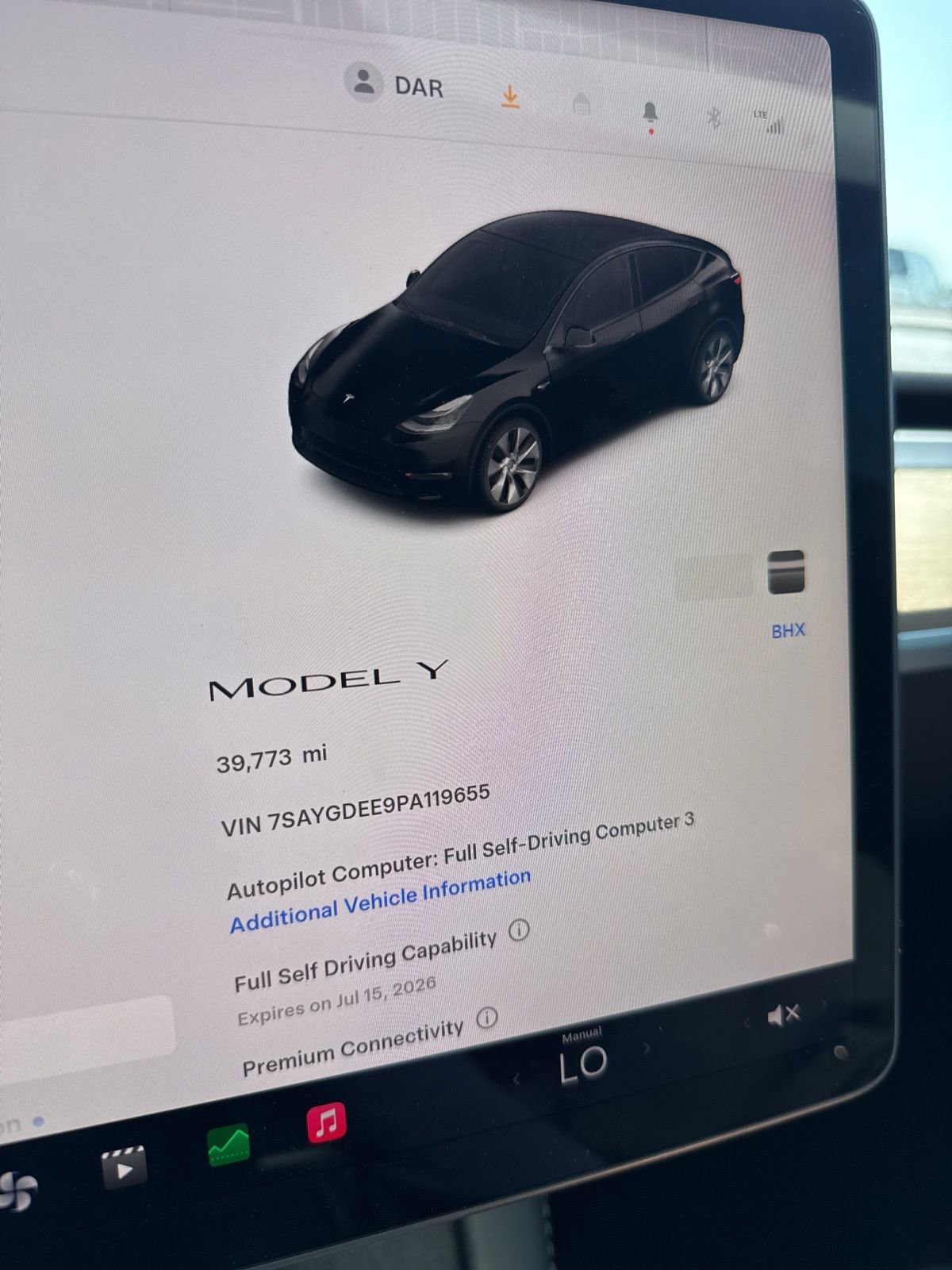 Used 2023 Tesla Model Y AWD image 8