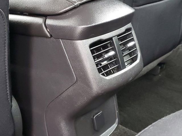 Used 2016 Ford Fusion SE image 26