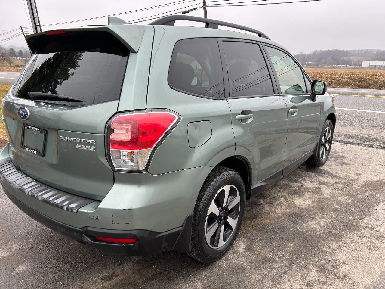 Used 2017 Subaru Forester 2.5i Premium image 9