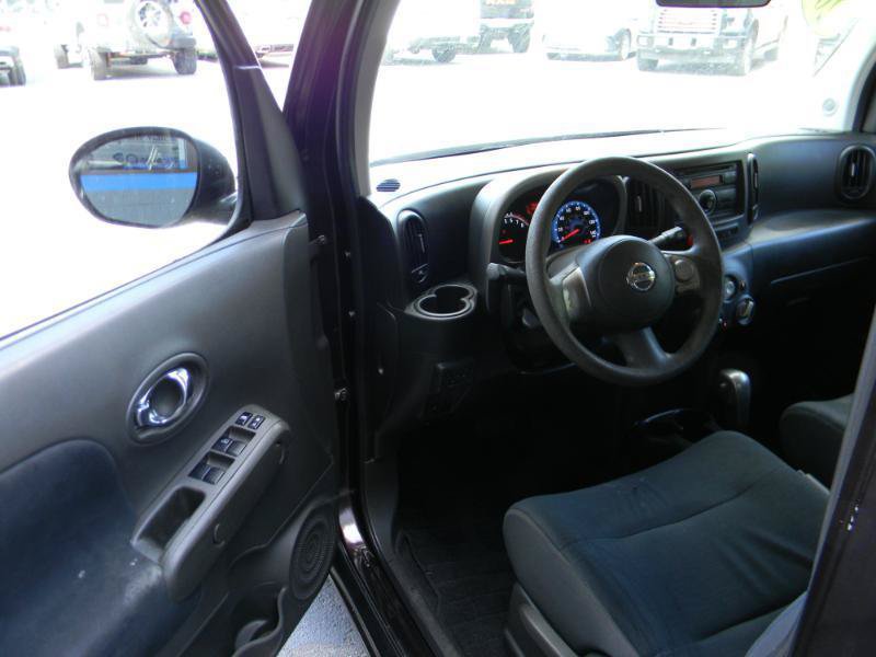 Used 2009 Nissan Cube 1.8 S w/ Interior Designer Pkg FWD image 17
