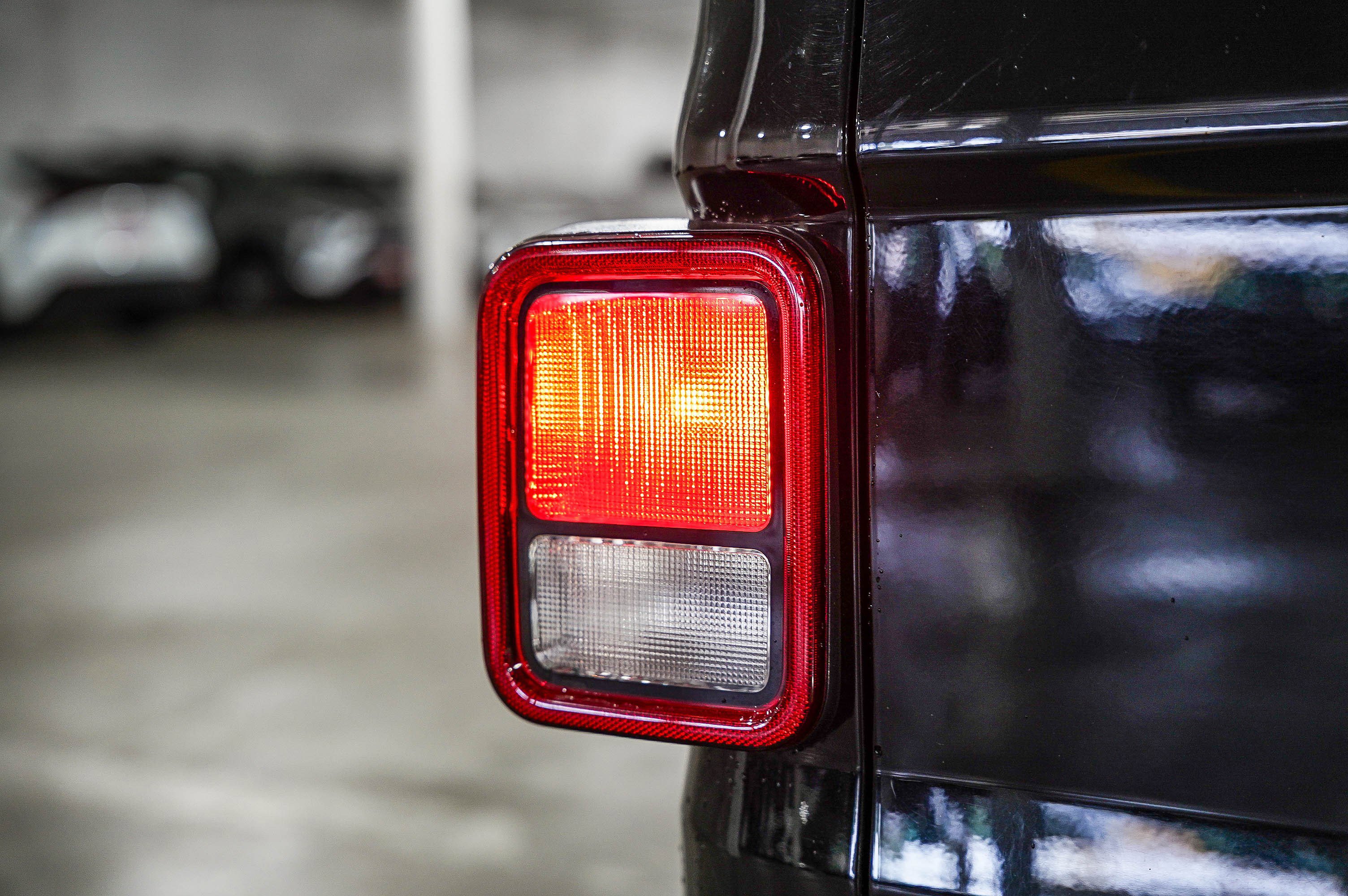 Used 2020 Jeep Gladiator Sport w/ Quick Order Package 24S image 11