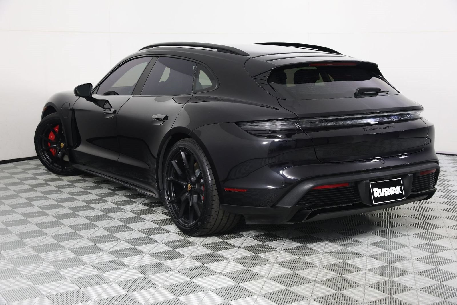 Certified 2024 Porsche Taycan GTS AWD/4WD image 3