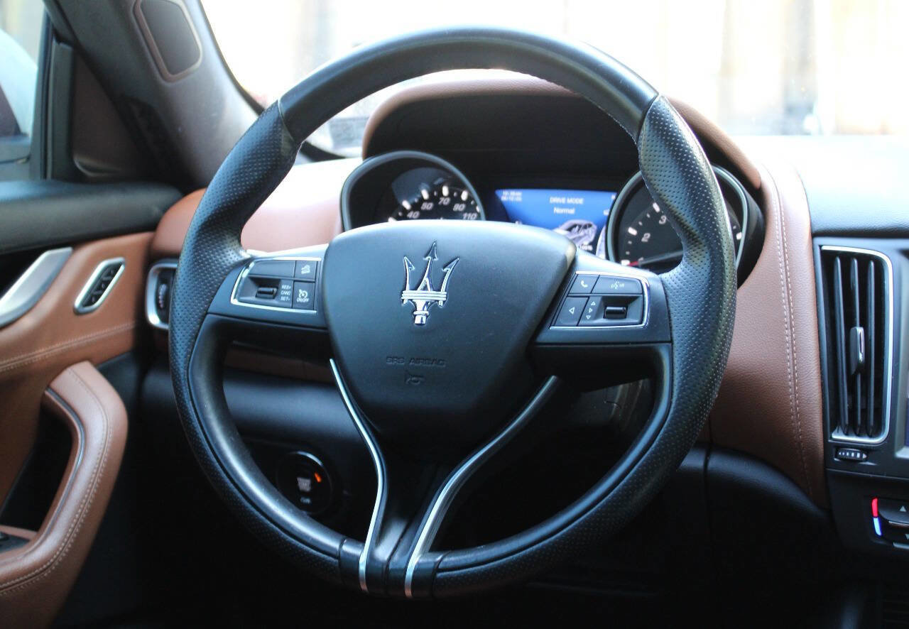 Used 2020 Maserati Levante image 20