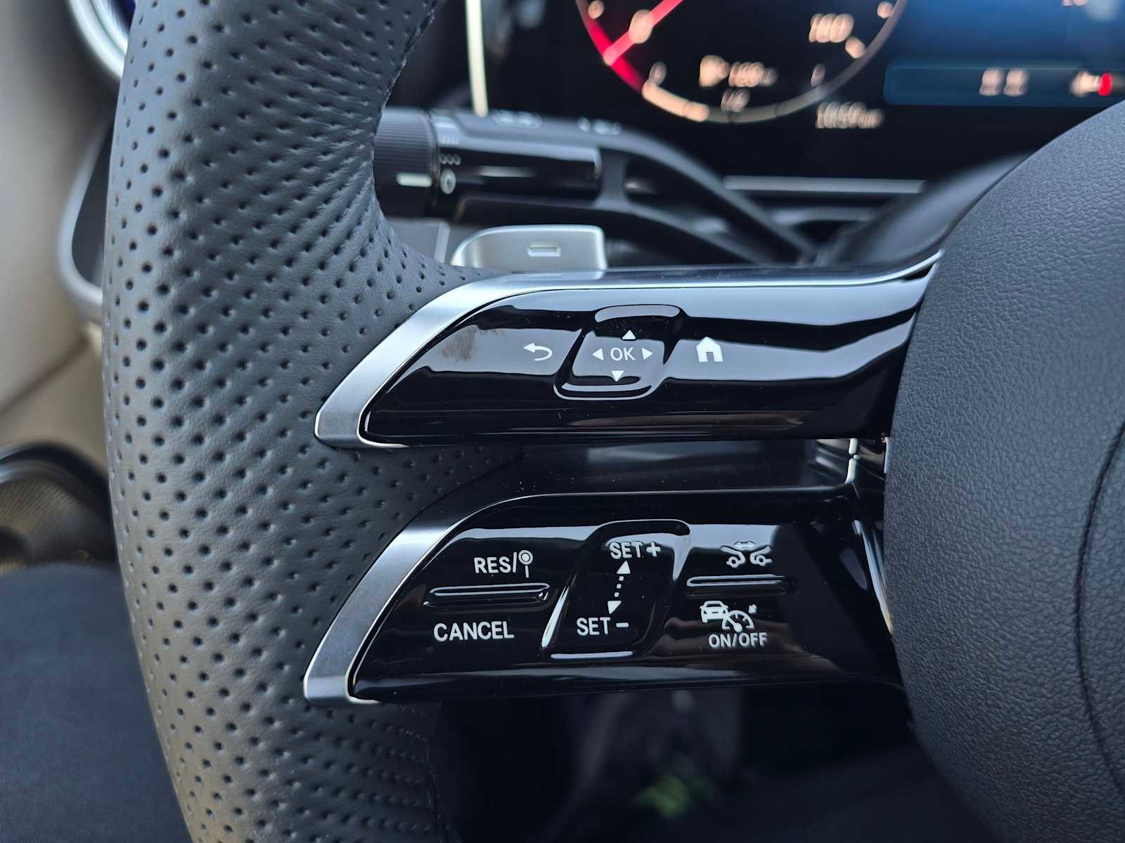 New 2026 Mercedes-Benz CLE 450 4MATIC Cabriolet image 28