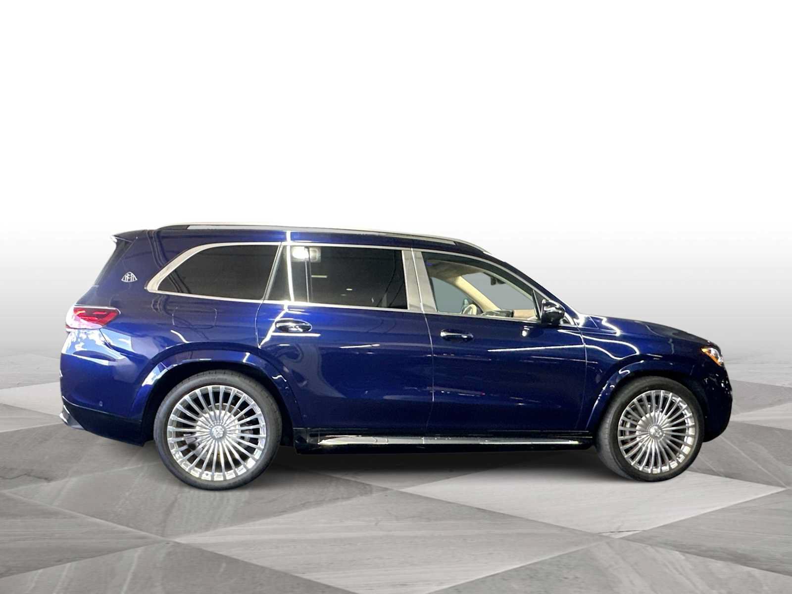 Used 2026 Mercedes-Benz Maybach GLS 600 4MATIC image 9