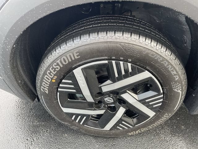 Certified 2026 Nissan Kicks SV FWD image 14