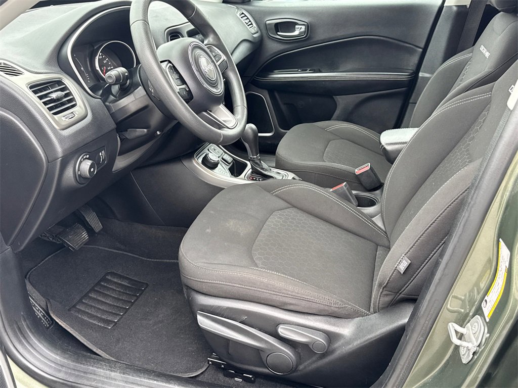 Used 2021 Jeep Compass Sport image 9