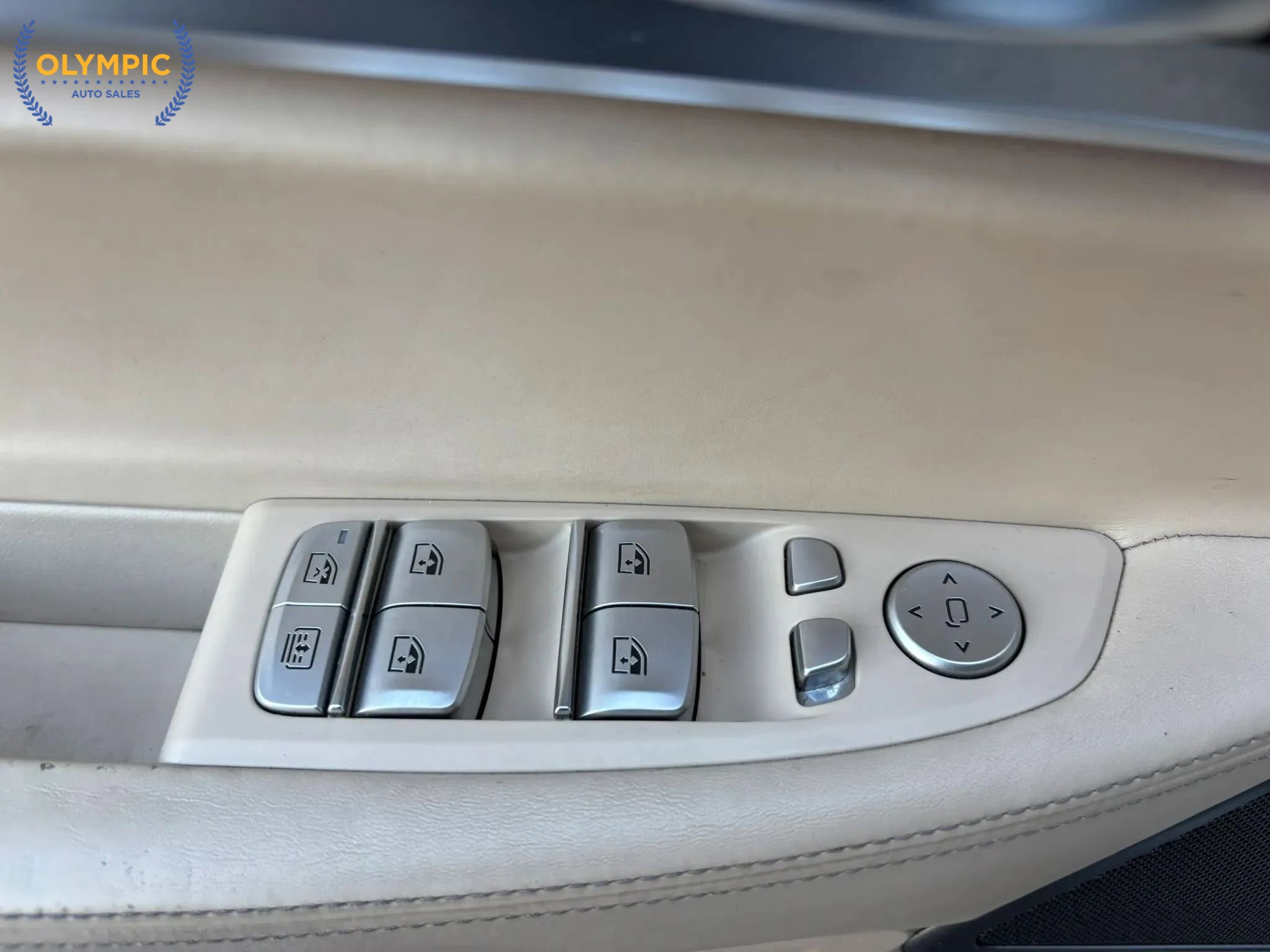 Used 2016 BMW 740i w/ Executive Package 2 image 41