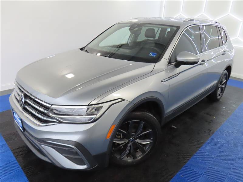 Used 2023 Volkswagen Tiguan SE FWD image 4
