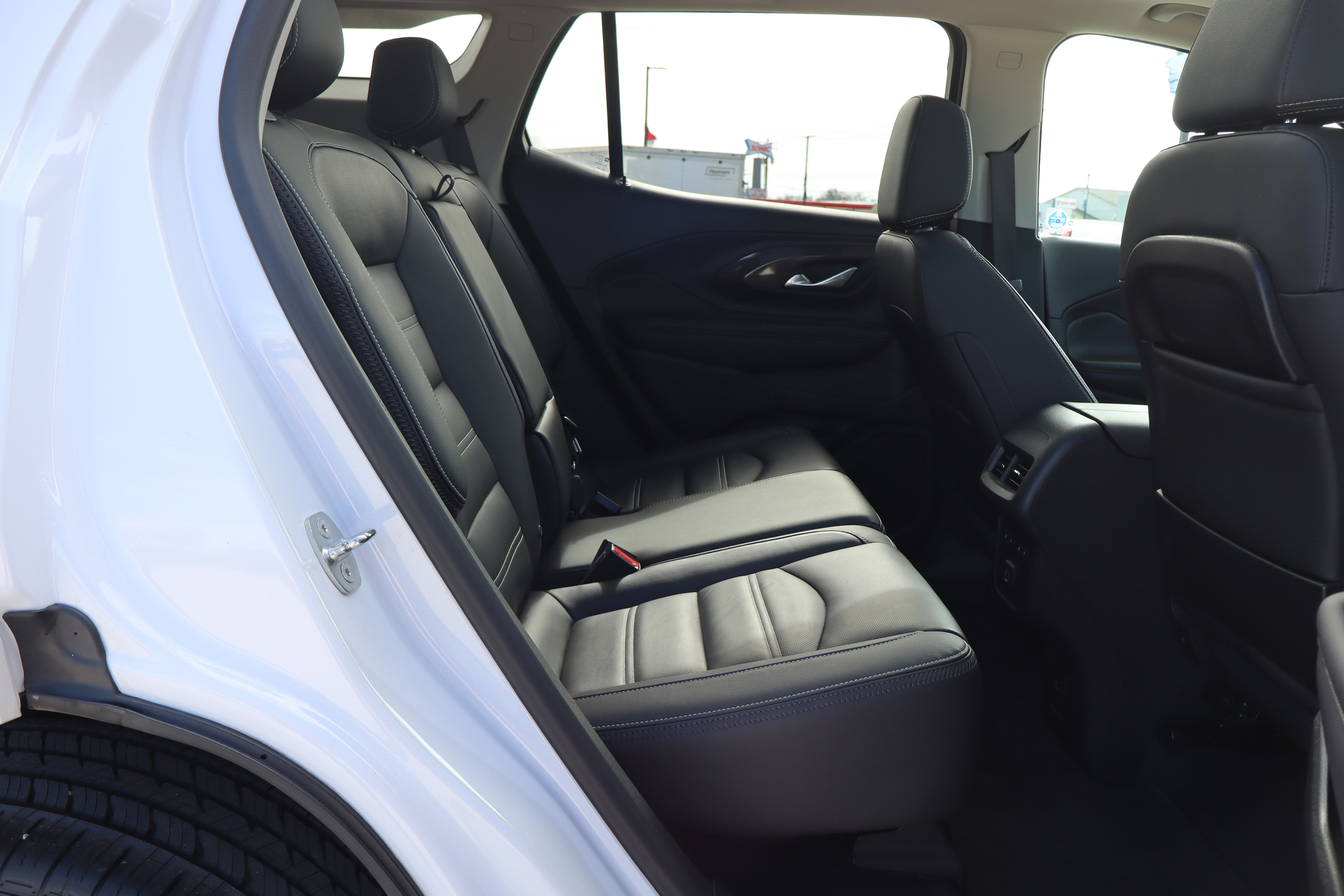 Used 2023 GMC Terrain Denali w/ Denali Premium Package image 12