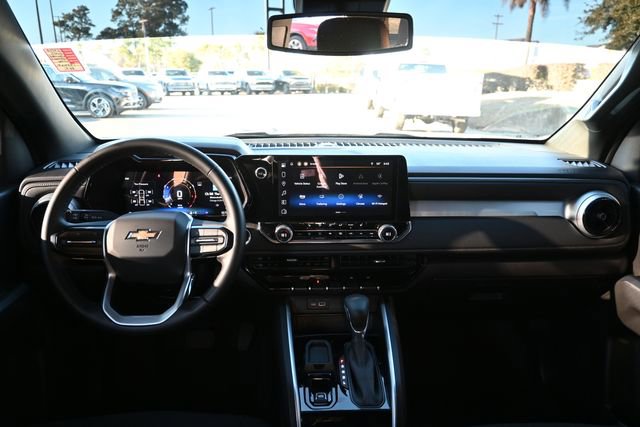 Used 2024 Chevrolet Colorado LT w/ LT Convenience Package II image 12