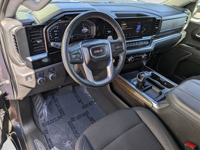 Used 2024 GMC Sierra 1500 Elevation w/ X31 Off-Road Package AWD/4WD image 10
