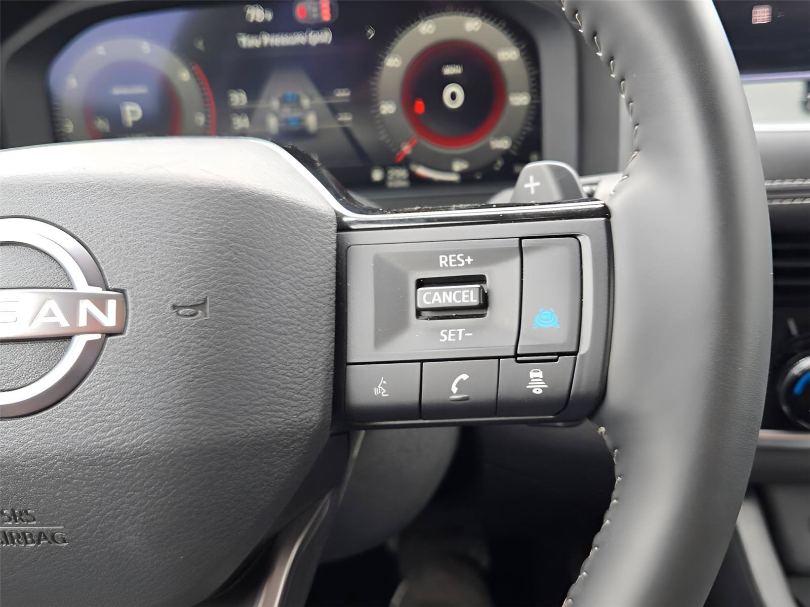 Used 2026 Nissan Rogue SL AWD/4WD image 28