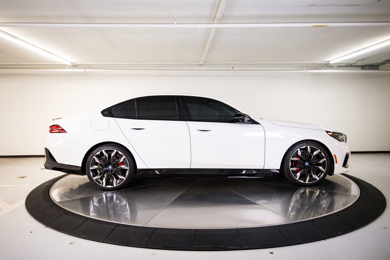 Used 2024 BMW i5 M60 w/ Premium Package AWD/4WD image 8