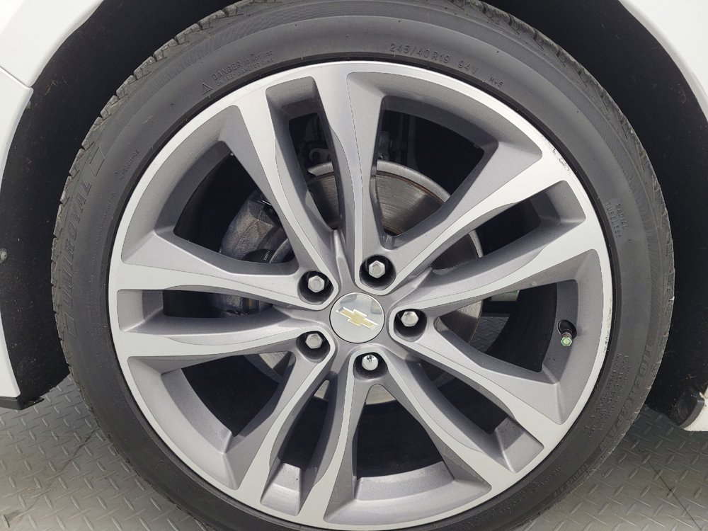 Used 2021 Chevrolet Malibu LT FWD image 31