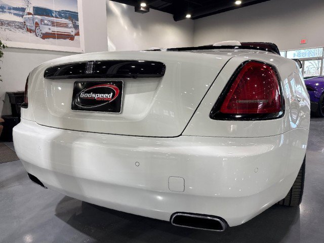 Used 2017 Rolls-Royce Dawn image 35