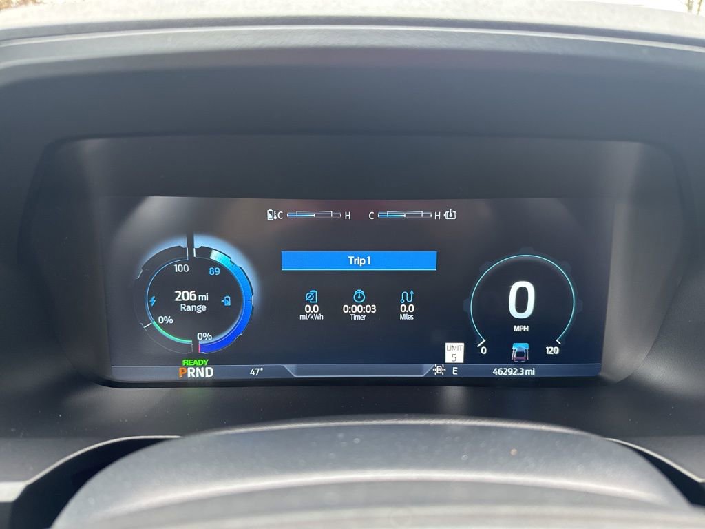 Used 2022 Ford F150 Lightning Lariat image 20