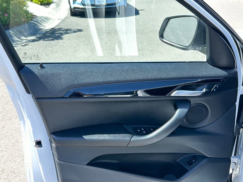 Used 2020 BMW X1 xDrive28i AWD/4WD image 11