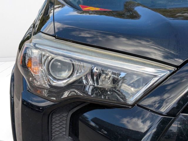 Used 2016 Toyota 4Runner SR5 image 10