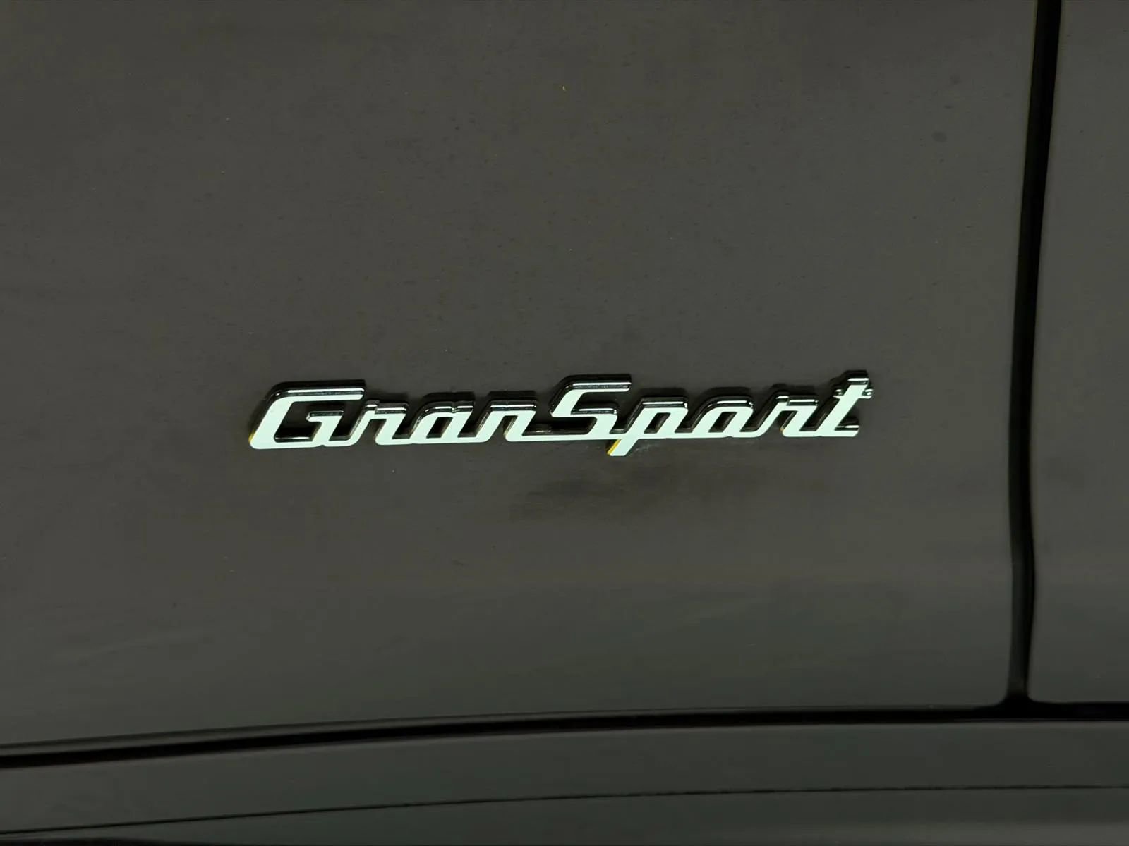 Used 2018 Maserati Quattroporte GTS GranSport image 9