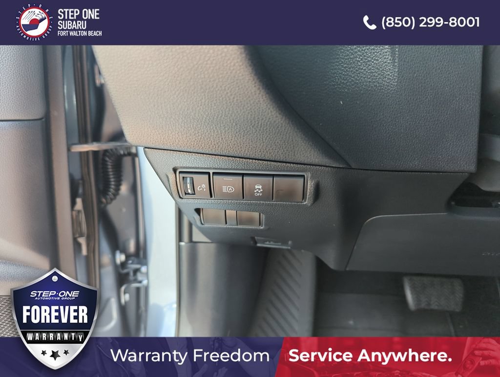 Used 2026 Toyota Corolla Cross XLE AWD/4WD image 20