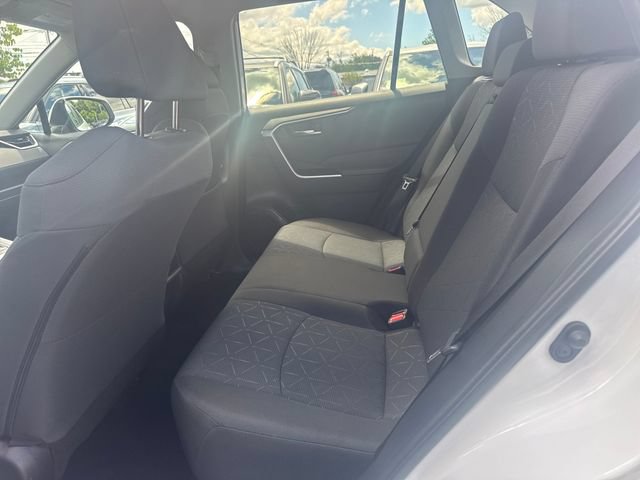 Used 2024 Toyota RAV4 XLE FWD image 25