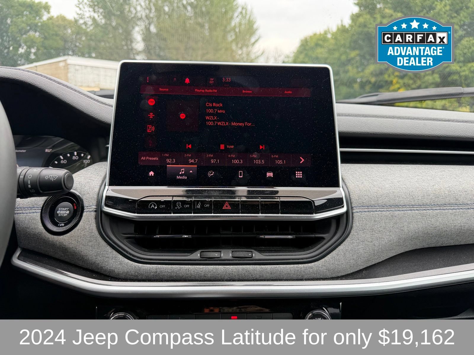 Used 2024 Jeep Compass Latitude AWD/4WD image 16