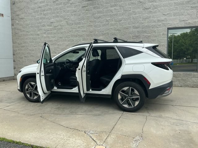 Certified 2025 Hyundai Tucson SEL AWD/4WD image 15