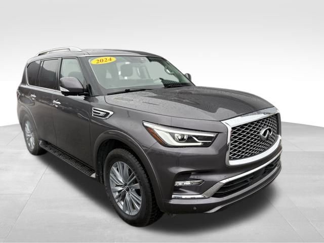 Used 2024 INFINITI QX80 Luxe image 3